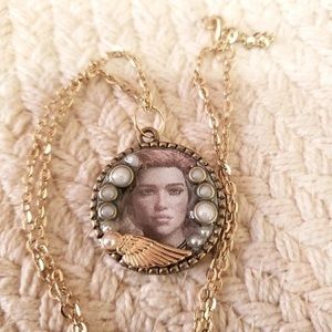 Beautiful Woman Necklace